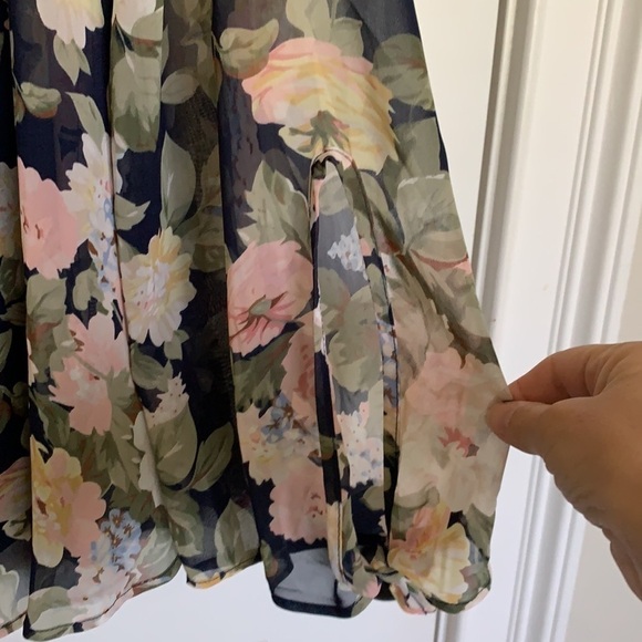 Show Me Your Mumu Women’s Floral Tunic Blouse Top Navy S - Picture 4 of 7